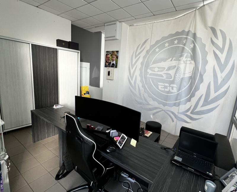 DIFFERENT CARS 14 - Obrazok