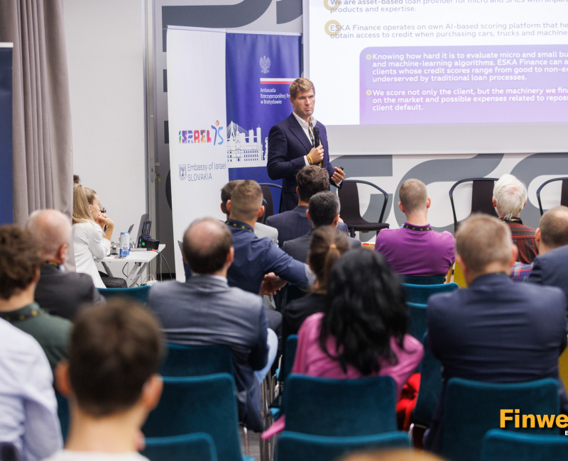 ESKA Finance 4 - Obrazok