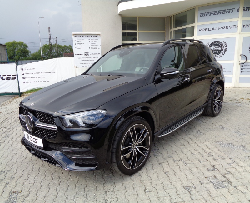 DIFFERENT CARS 26 - Obrazok