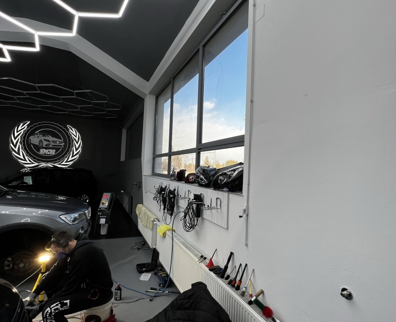 DIFFERENT CARS 31 - Obrazok